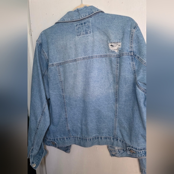 Denim Distressed Jacket 1x - Picture 2 of 2
